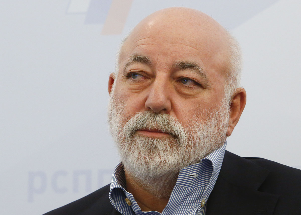 Chairman of the Board of Directors of Renova Group, Viktor Vekselberg attends a session during the Week of Russian Business, held by the Russian Union of Industrialists and Entrepreneurs (RSPP), in Moscow, Russia February 7, 2018. Photo (c): Reuters / Sergei Karpukhin