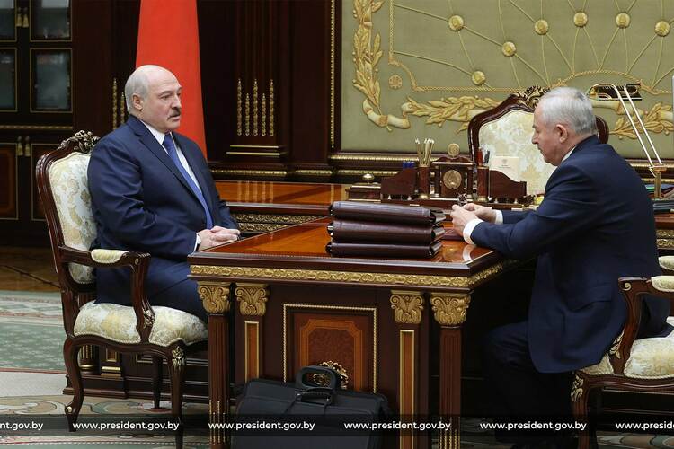 Alexander Lukashenko with Viktor Sheiman