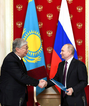 Russian President Vladimir Putin and Kazakh President Kassym-Jomart Tokayev at the Kremlin