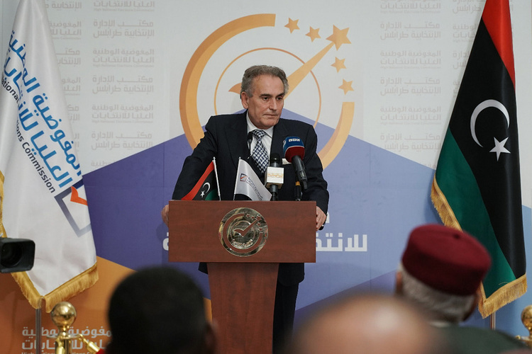 Hassan Tatanaki discussing Libyan election plans