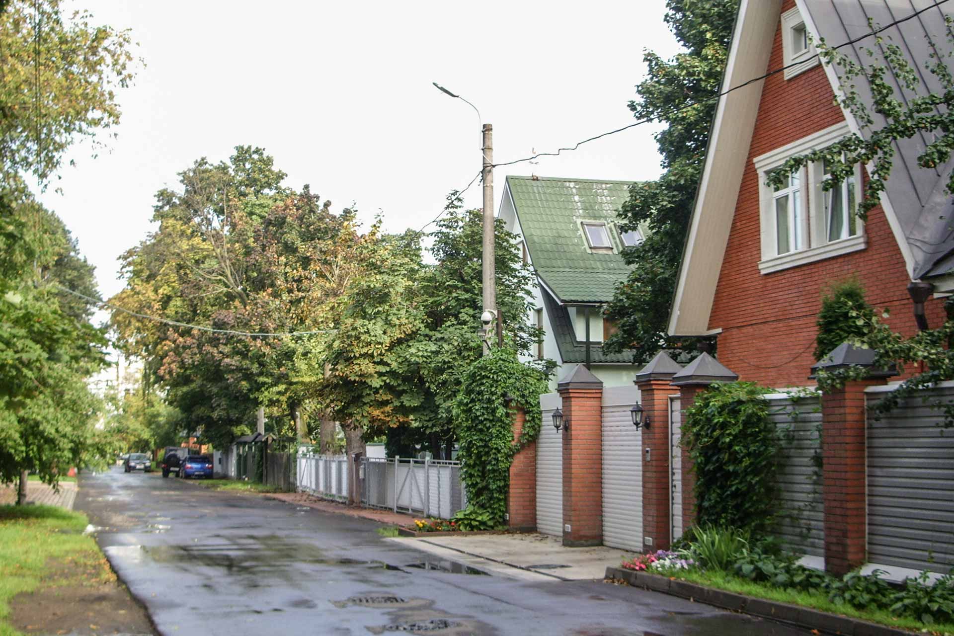 Ivanishvilis’ Moscow home on Savrasova Street