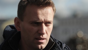 Russia: Supreme Court Throws Out Navalny’s Conviction