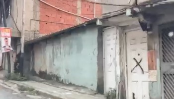 Maduro Opponents in Venezuela Find their Houses Marked with an X